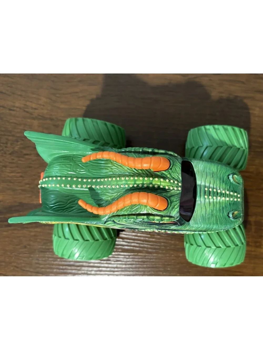 Monster Jam Official Dragon Monster Truck 1:24 Scale Green Orange Yellow